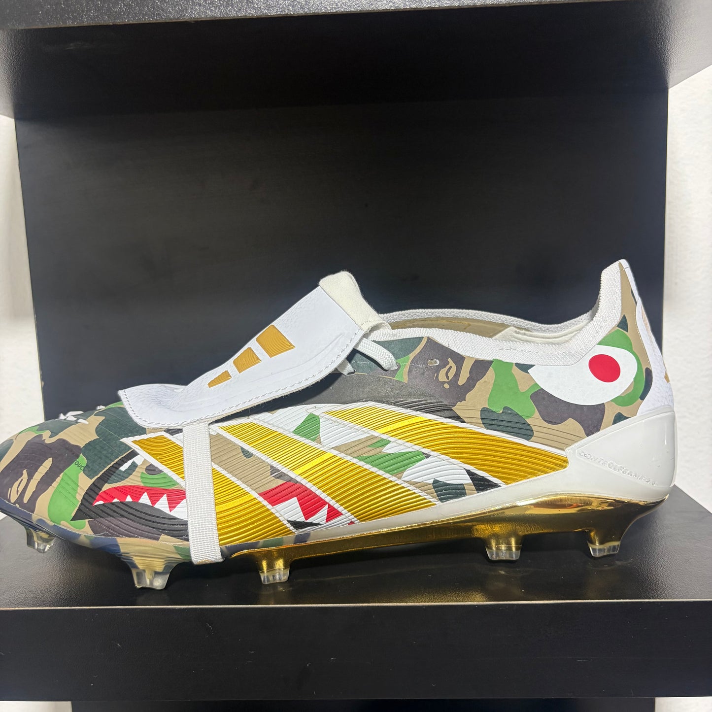 PREDATOR EDICION ESPECIAL BAPE